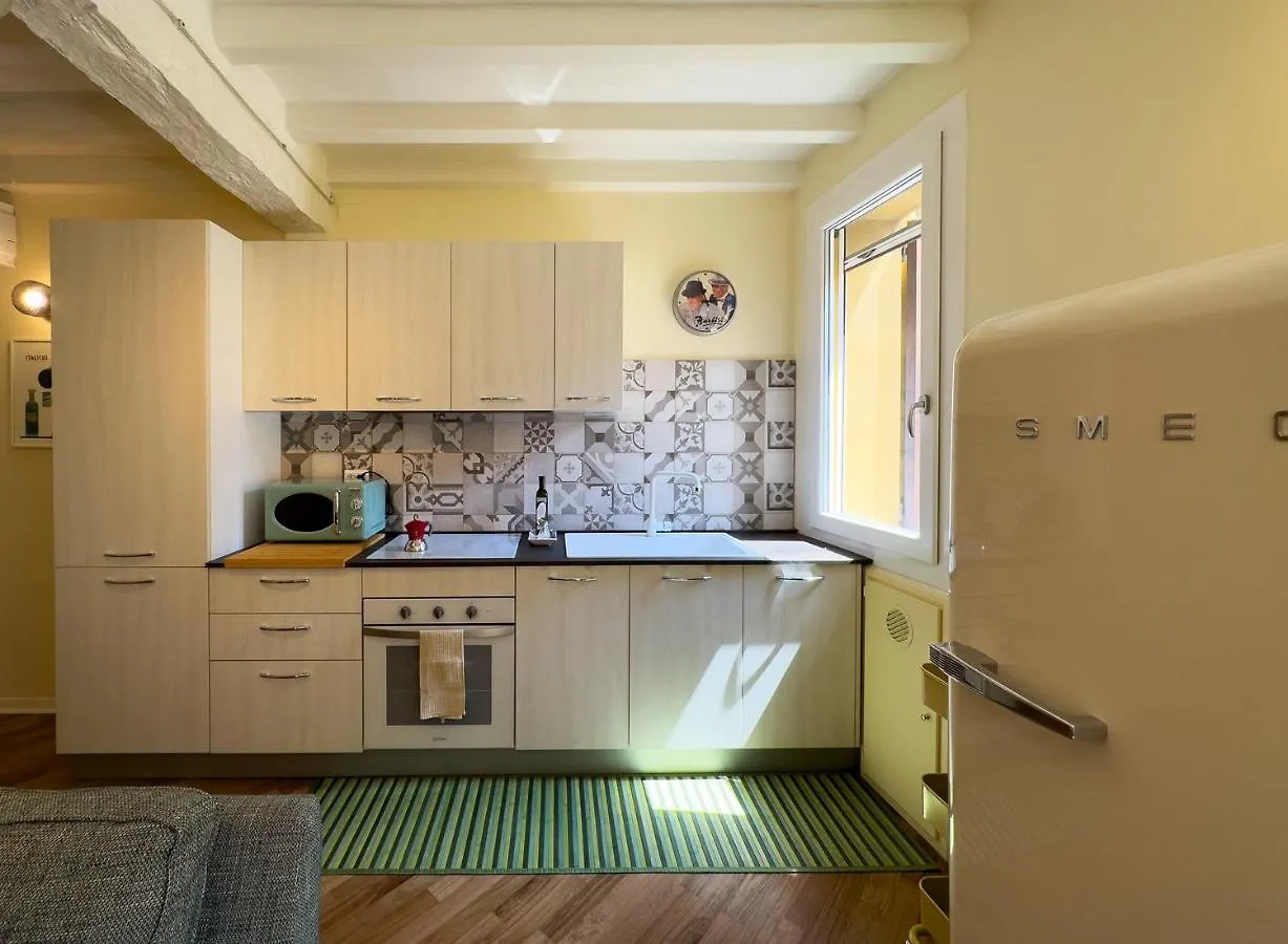 شقة Buro Nel Borgo بارما